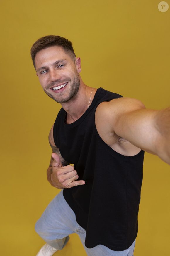 Jonas Sulzbach falou sobre as tragédias que marcaram sua vida durante apresentação aos outros brothers do ‘BBB 26’