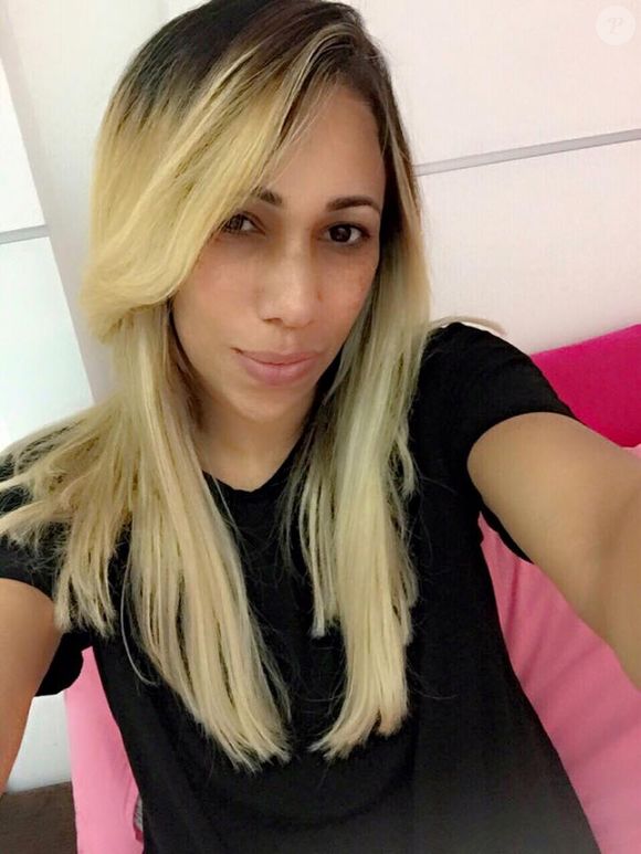 Outra marca registrada de Taty Girl é o cabelo loiro, que a acompanha desde sempre
