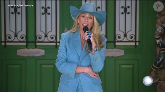 Adriane Galisteu anunciou a eliminação de Fernando Sampaio nesta quinta-feira (16)