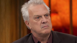 'Cara, ele levantou e foi embora': Pedro Bial aponta 'desastre anunciado' em entrevista com famoso cantor internacional