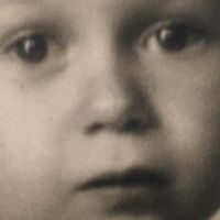 Há mais de 50 anos, esse garotinho bem fofo nunca imaginou que, ao ser famoso, teria um recorde bizarro ao trabalhar na TV