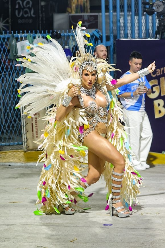 Gabi Martins apostou em um look que referenciava o som dos afoxés