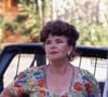 Eloisa Mafalda como a fofoqueira Manuela de 'Mulheres de Areia'