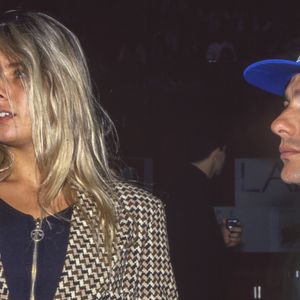 Adriane Galisteu e Ayrton Senna namoraram por cerca de 1 ano, entre 1993 e 1994, quando em 1º de maio o piloto sofreu o acidente fatal no GP de San Marino