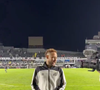 Pernas de Neymar roubaram a cena por seu formato 'aberto', algo que muitas pessoas nunca tinham notado até então