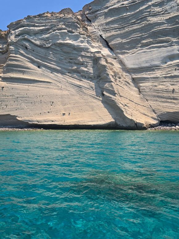 Maisa mostrou fotos do Mar Egeu, na Grécia