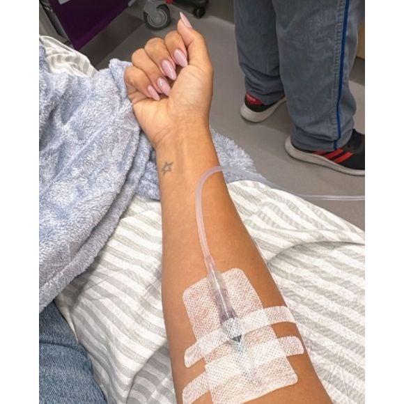 Simone Mendes recebeu medicação na veia ao relatar quadro de gastroenterite: '40 vezes no banheiro'