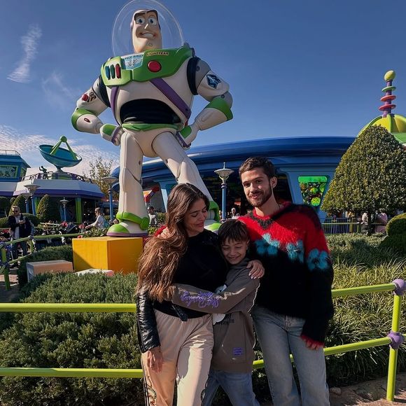 Mãe de João Guilherme, Naira Ávila mostrou as fotos em família em sua rede social