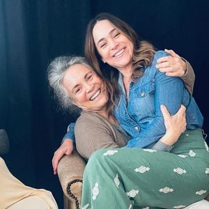 Gabriela Duarte e Regina Duarte têm relação estável