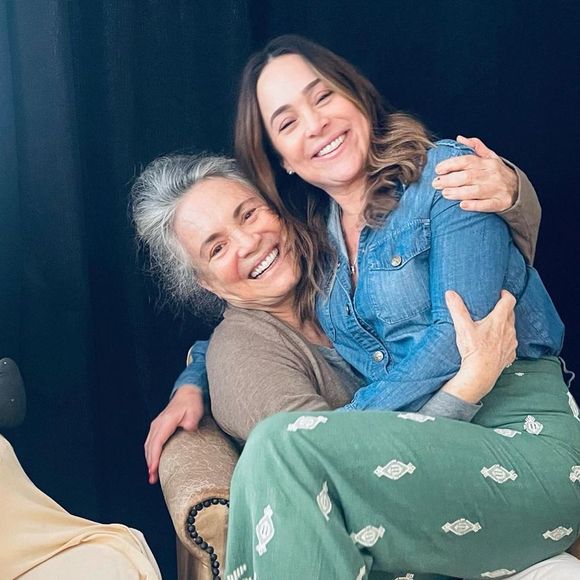 Gabriela Duarte e Regina Duarte têm relação estável