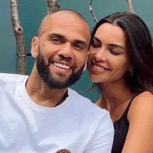 Dieta simples de Joana Sanz: grávida, esposa de Daniel Alves come torrada com abacate e espeto de frango para manter o corpo definido