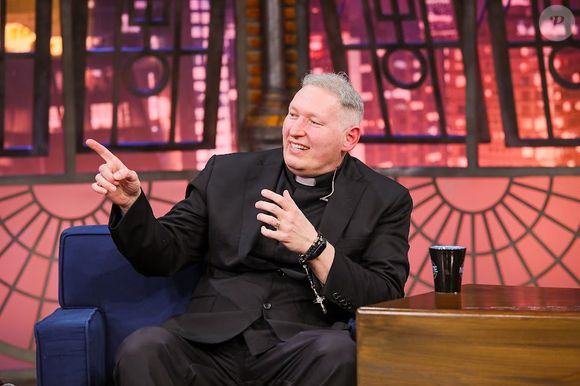 Padre Marcelo Rossi se tornou uma das figuras religiosas mais populares do Brasil. E foi essa mesma fama que lhe causou um sério problema com o Vaticano