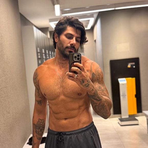 Renan Oliveira é modelo e, atualmente, usa o Instagram para produção de conteúdo