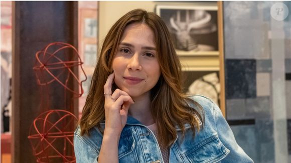 Daphne Bozaski é Lucélia na novela Três Graças, moça que matou os pais para ficar com aherança da família