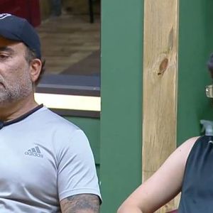 A Fazenda 17: diante da repercussão do assunto nas redes sociais, a produção do reality convocou Fabiano Moraes e Dudu Camargo para uma conversa