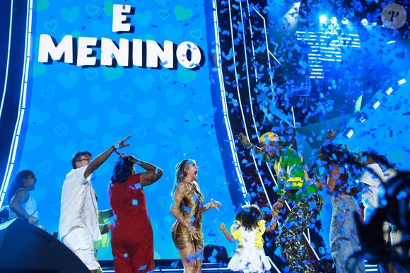 Léo Santana e Lore Improta vão ser pais de um menino!