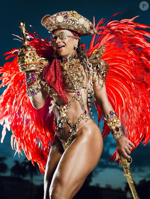 Nome histórico do Carnaval do Rio, Viviane Araújo esclareceu especulações sobre sua permanência na bateria do Salgueiro após o desfile de 2026