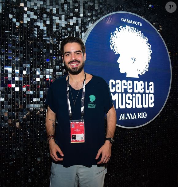 João Silva, filho de Faustão, deixou a Band, assinou com o SBT e terá programa sábado 0h, mas em 2026 pode ocupar lugar de Virginia Fonseca, diz o colunista Alessandro Lo-Bianco