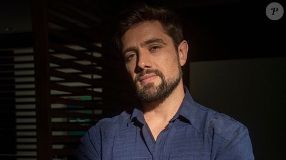 Estado de Rafael Cardoso: ator teve crise de pânico após relatos de estado alterado em evento espírita no RJ