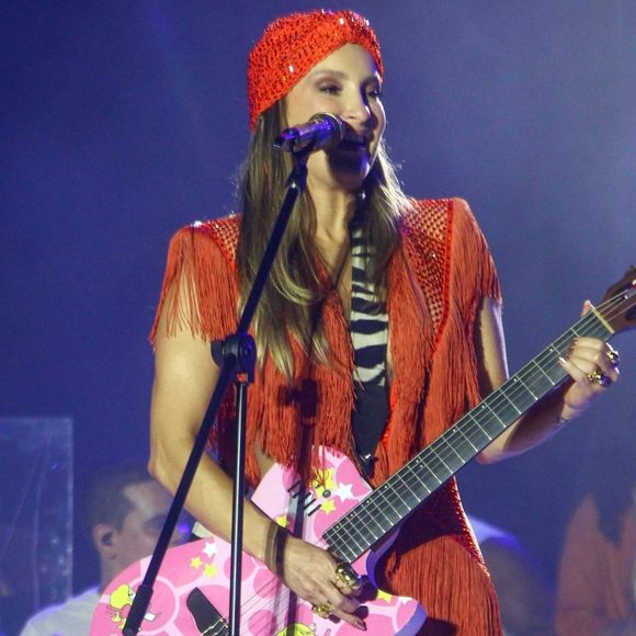 Claudia Leitte guiou os então confinados do 'BBB 9' para o Carnaval de Salvador