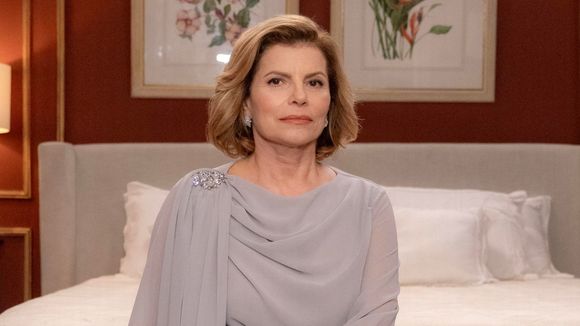 ÚLTIMO CAPÍTULO da novela 'Vale Tudo'; resumo de sexta-feira 17 de outubro: reviravolta pode revelar Odete Roitman viva no final