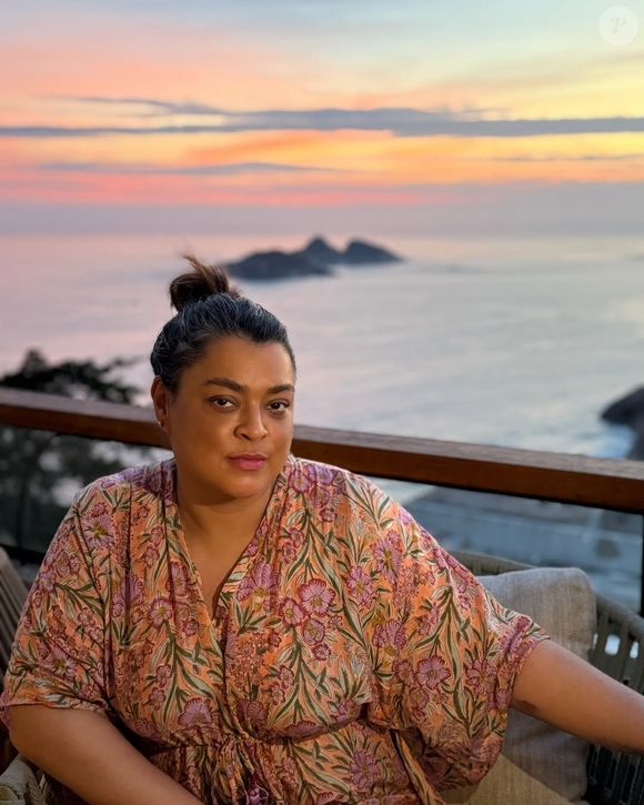 Preta Gil segue na unidade semi-intensiva quase um mês após a cirurgia de 20 horas, como parte do tratamento contra o câncer