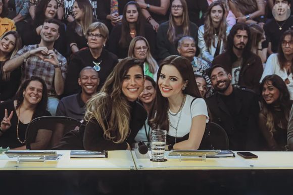 A cantora Wanessa Camargo explicou como as constantes comparações com Sandy influenciaram a percepção das duas sobre a relação entre elas