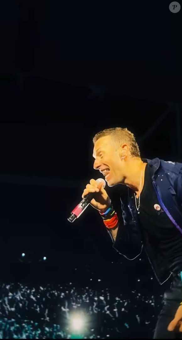 Mesmo no auge da carreira, Chris Martin mostra que saúde mental é prioridade e reforça a importância de falar abertamente sobre o tema.