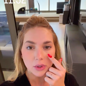 Virgínia comentou que seu olho está estranho e que isso é um dos motivos da exaustão dos ensaios e treinos