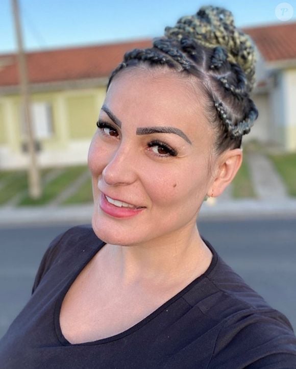 Depois da separação, Andressa Urach mudou completamente seu estilo e aparência novamente