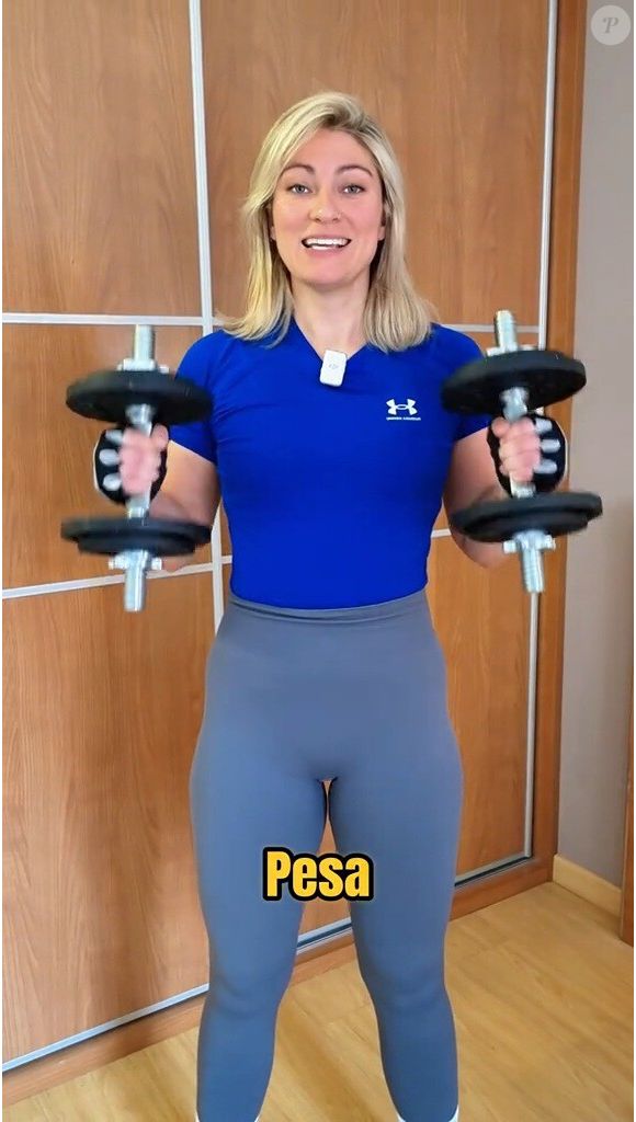 Alexandra Carrasco ensina como fazer a rosca bíceps