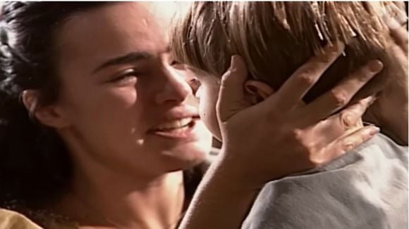 Giuliana (Ana Paula Arósio) reencontra Juanito na novela 'Terra Nostra'