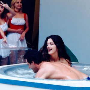 Luiza Ambiel foi a primeira modelo a passar pela 'Banheira do Gugu'