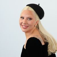 Esses dois perfumes florais femininos são os favoritos de Lady Gaga; um deles você pode comprar por R$ 569