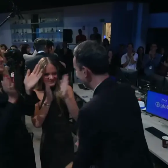 Rafaella Justus e Ticiane Pinheiro apareceram ao vivo no ‘Jornal Nacional’ nesta sexta-feira (31)