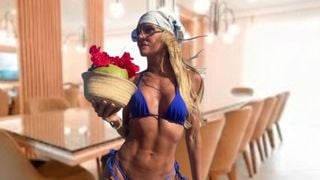 Nem Bruna Surfistinha resistiria! Mansão de Deborah Secco pertinho da Disney tem dez quartos, cinema; puro luxo deixa até Juliana Paes de queixo caído