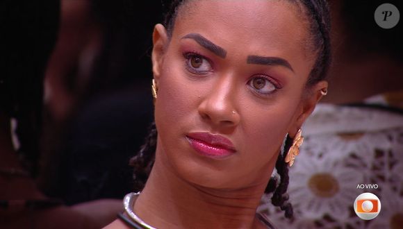 No Contragolpe, Aline foi puxada ao Paredão por Thamiris