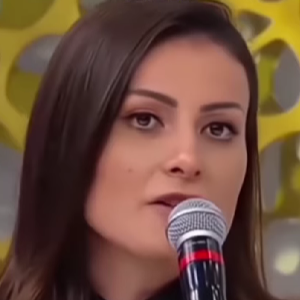 Em 2020, Andressa Urach surgiu com os fios do cabelo mais curtos e castanho.