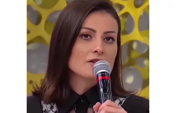 Em 2020, Andressa Urach surgiu com os fios do cabelo mais curtos e castanho.