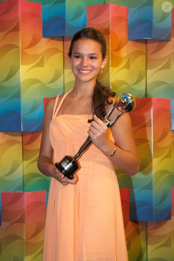 Papel em 'Negócio da China' rendeu o prêmio de Melhor Atriz Mirim no 'Melhores do Ano' para Bruna Marquezine