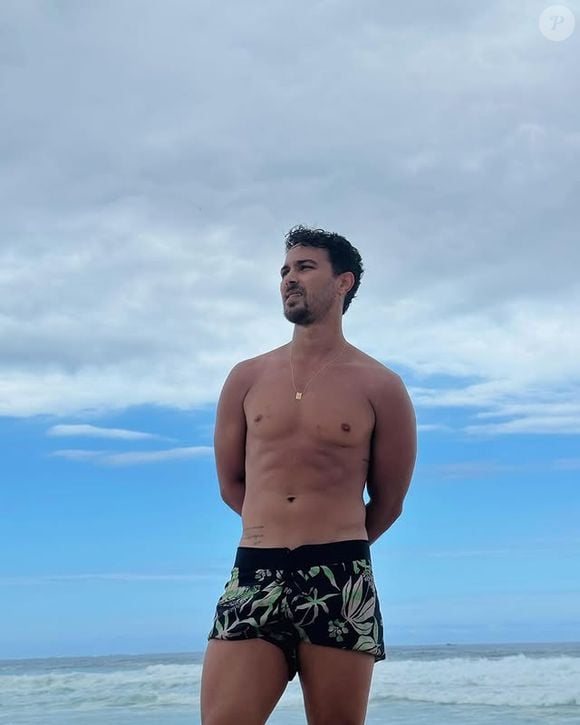 O volume no short de André Luiz Frambach levou internautas ao delírio