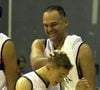 Em 2002, Oscar Schmidt realizou um sonho ao jogar pela primeira vez ao lado do filho Filipe, então com apenas 16 anos, em uma partida do Flamengo contra Mogi