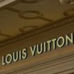 Disputa de luxo na Justiça: Louis Vuitton sofre derrota em processo contra marca de Portugal por propriedade intelectual envolvendo logomarca icônica