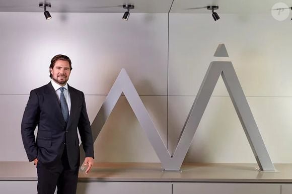 De acordo com a Revista Piauí, mensagens obtidas pela reportagem mostram Fábio Faria articulando encontros entre Daniel Vorcaro e autoridades de Brasília, incluindo referências a Dias Toffoli, Rodrigo Pacheco, Davi Alcolumbre e Arthur Lira