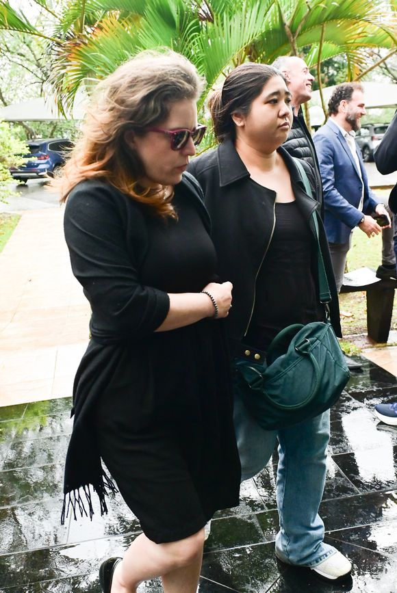 Lu Andrade, ex-integrante do Rouge, também marcou presença no velório de JP Mantovani