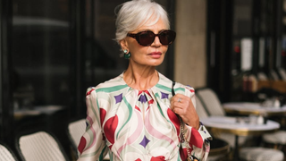 A partir dos 50 anos, existem fragrâncias que rejuvenescem a presença mais do que plástica: 5 perfumes para apostar já no Dia do Perfume