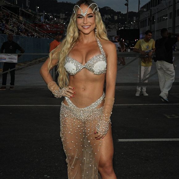 Gabi Martins será musa da Vila Isabel no carnaval 2025