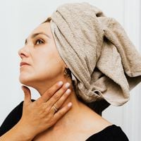 O pescoço envelhece duas vezes mais rápido que o rosto: aqui estão 5 produtos para ajudar você a recuperar o atraso