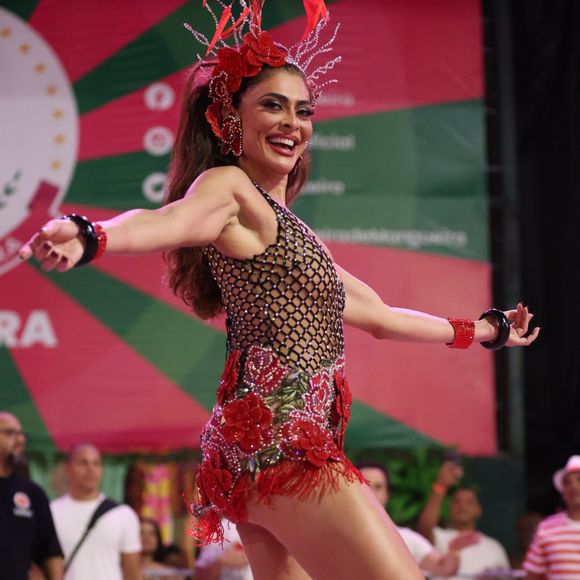 Juliana Paes negocia um retorno como rainha de bateria da Viradouro em 2027