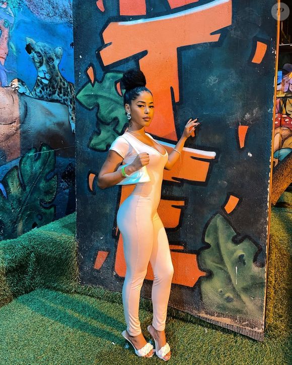 E essa pituca super volumosa? O sonho de consumo de qualquer mulher